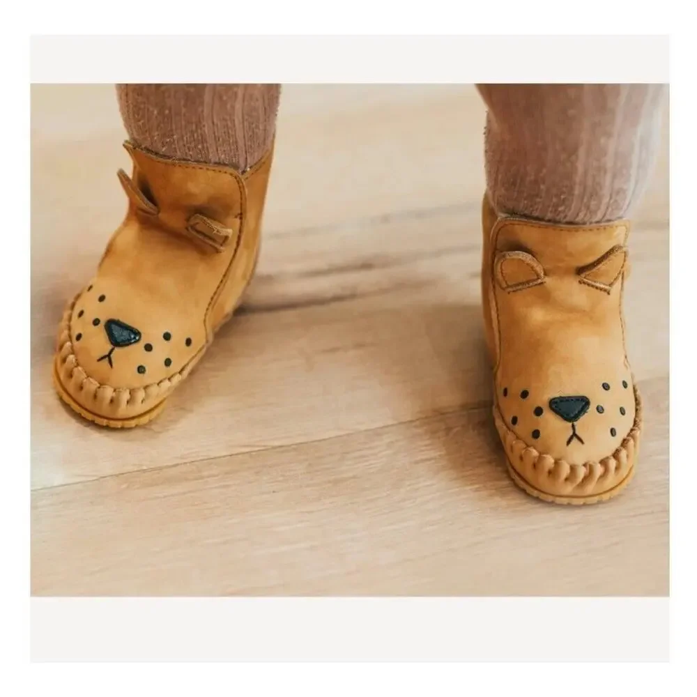 DONSJË AMSTERDAM Kapi Classic Booties | Lion | Caramel Nubuck 0-6mos‎ NWT